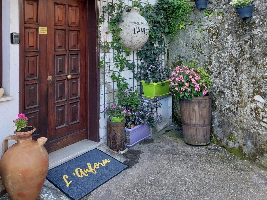 L' Anfora Locazione Turistica Apartment แตร์นี ภายนอก รูปภาพ